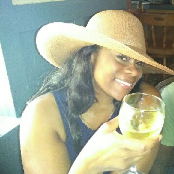 latonya1215